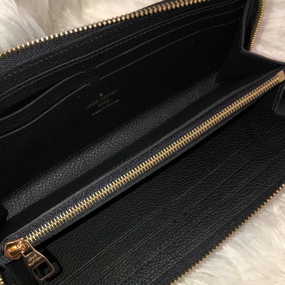 Louis Vuitton Black Wallet - Picture 4 of 6